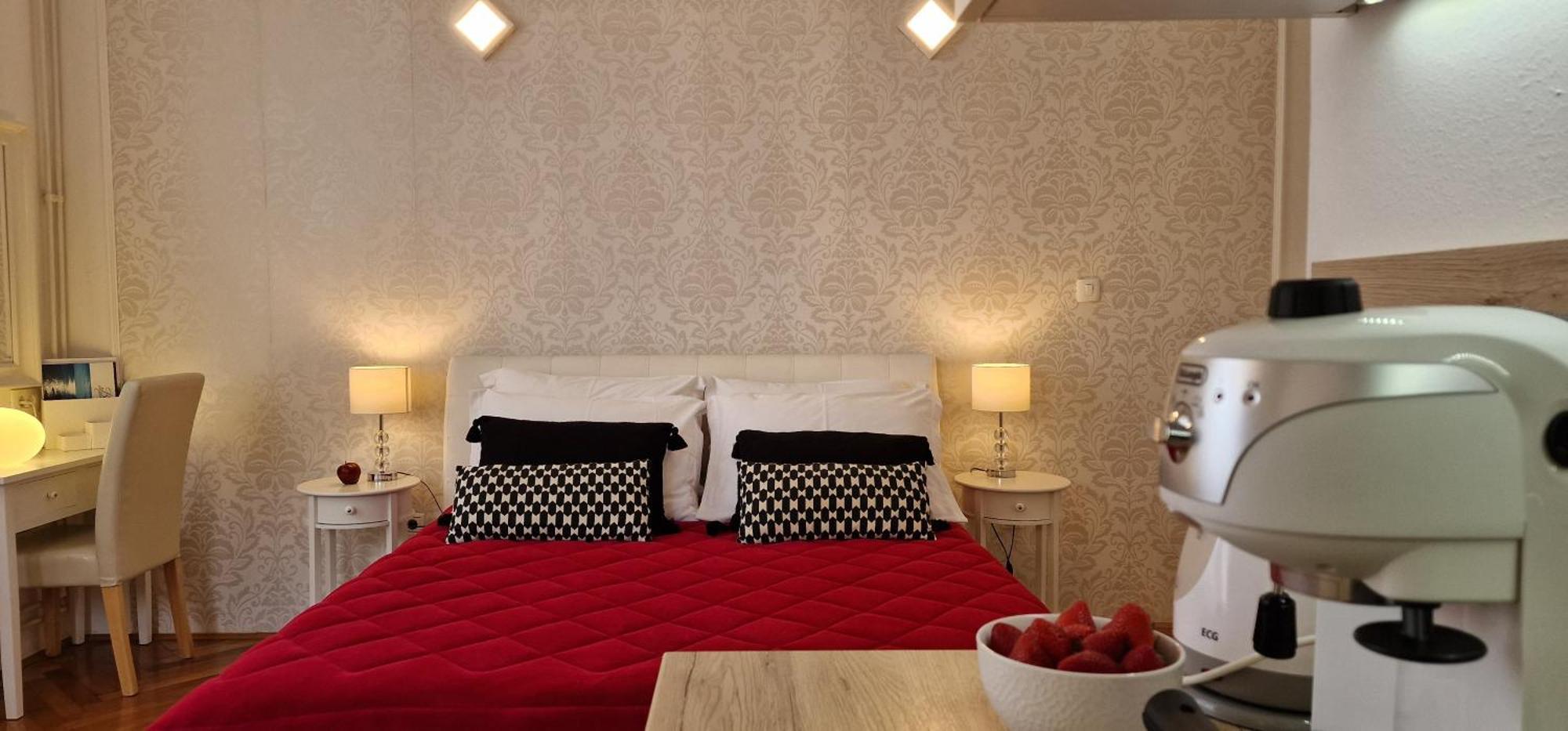 Apartment Medea 2 With Private Parking *